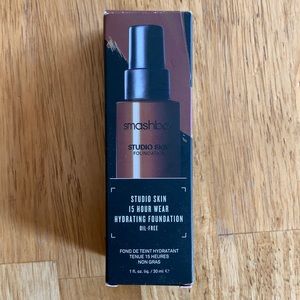 Smashbox Studio Skin 15-Hr Wear Foundation #4.3